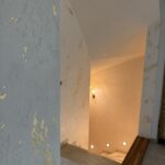 Grotto – Die Kunst, einzigartige Räume mit natürlicher Atmosphäre zu schaffen