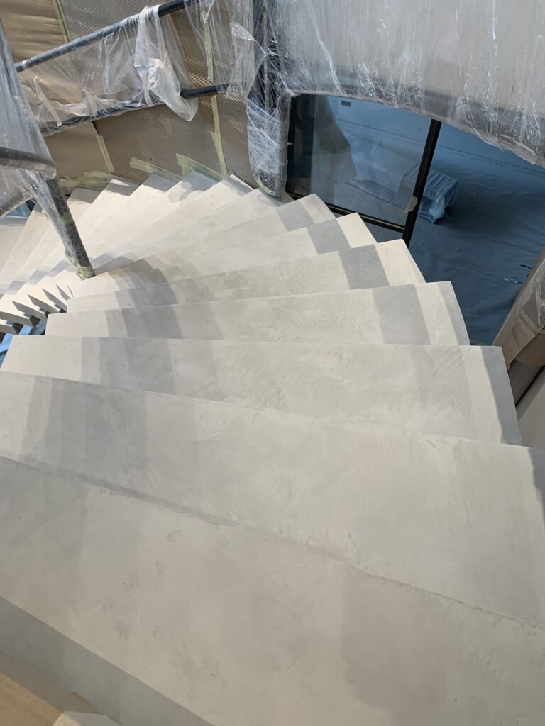 Mikrozement in Nürnberg – Fugenloses Premium-Design für stilvolle Räume